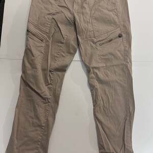 Jolt Tan Multi-Pocket Twill Slim Cargo Pants